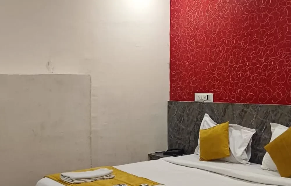 Why Hourly and Short Stay Hotels Are Redefining Urban Travel at Hotel Balaji
