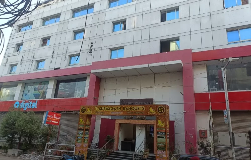 How Smart Travelers Choose the Right Hotel Room in Transit Cities at Hotel Balaji